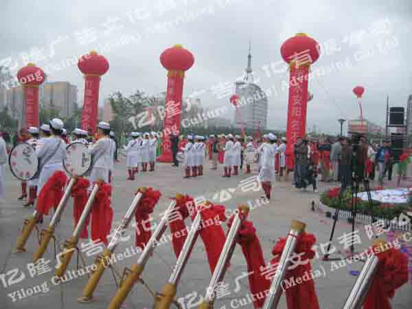 軍樂(lè)隊(duì)、氣柱、彩炮